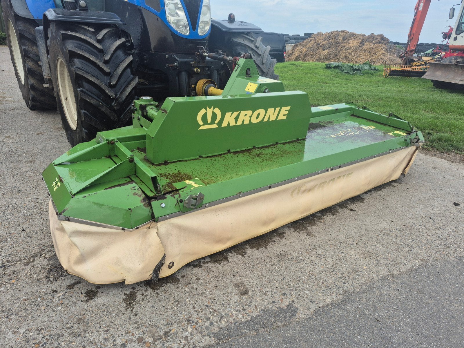 krone frontmaaier f32, Ophalen, Weidebouw