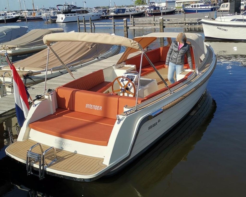 Intender 820 sloep met Vetus 52 pk uiterst compleet!, Watersport en Boten, Gebruikt, Binnenboordmotor, Diesel, 8 m