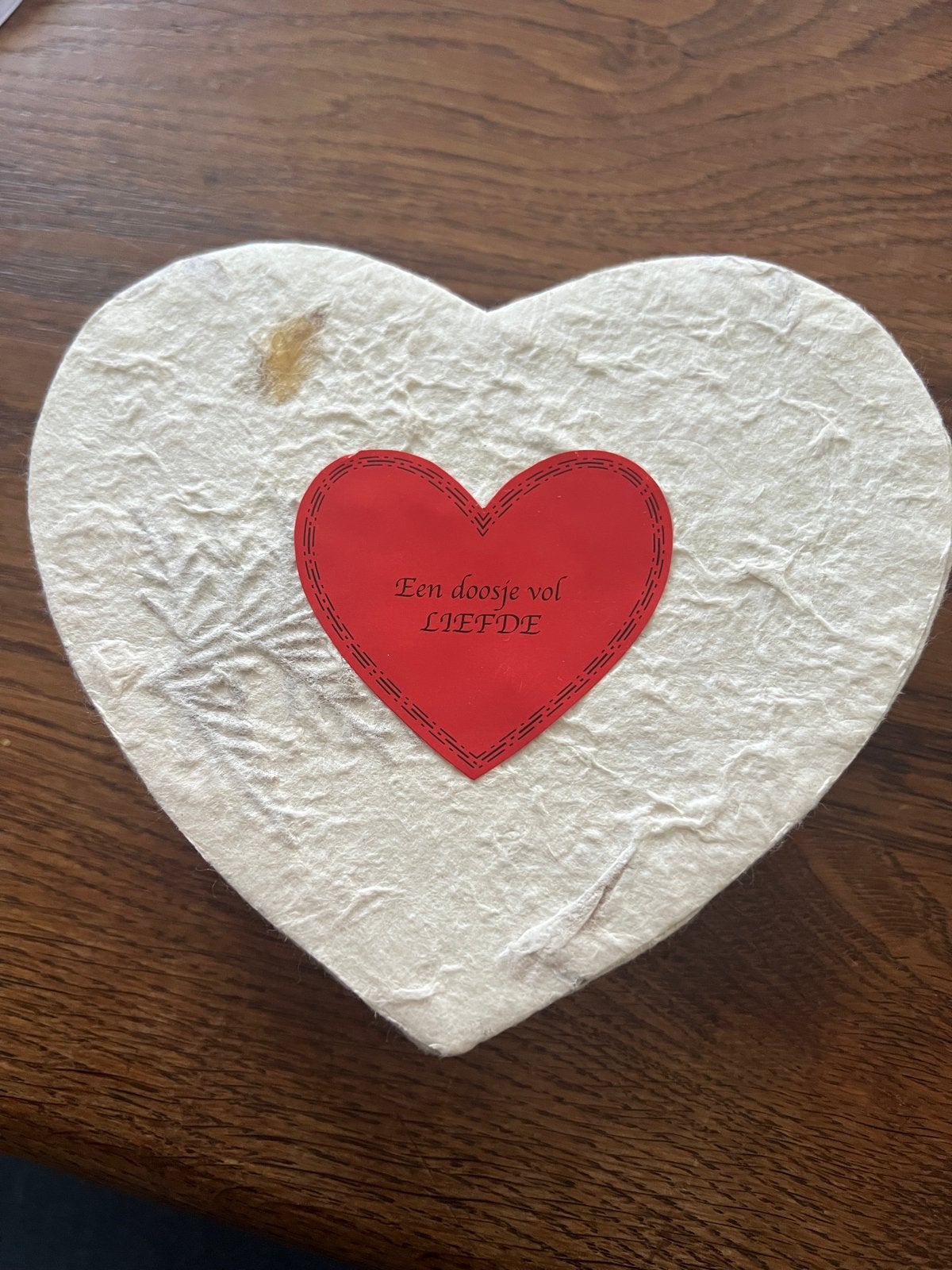 Doosje vol liefde - ongebruikt. Mooi gegoten hartvorm, Ophalen, Nieuw