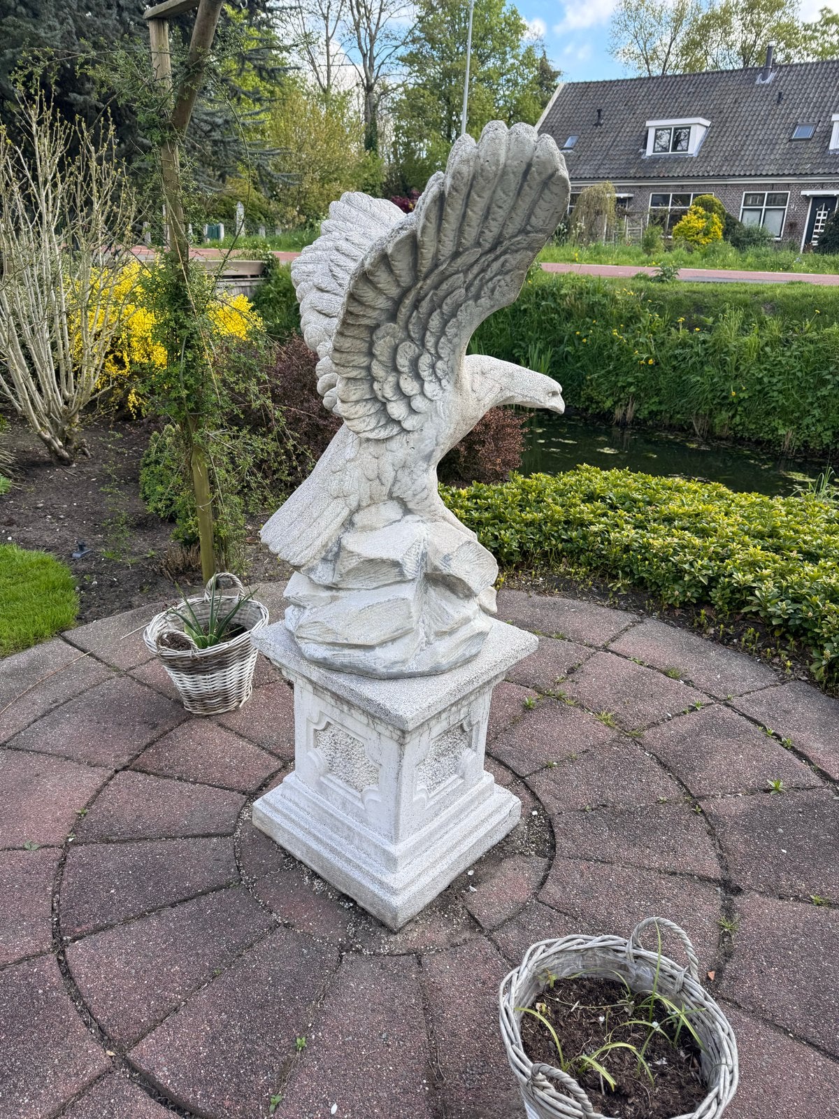 Groot Adelaar Beeld op Sokkel - Steen, Ophalen, Gebruikt, Steen, Dierenbeeld