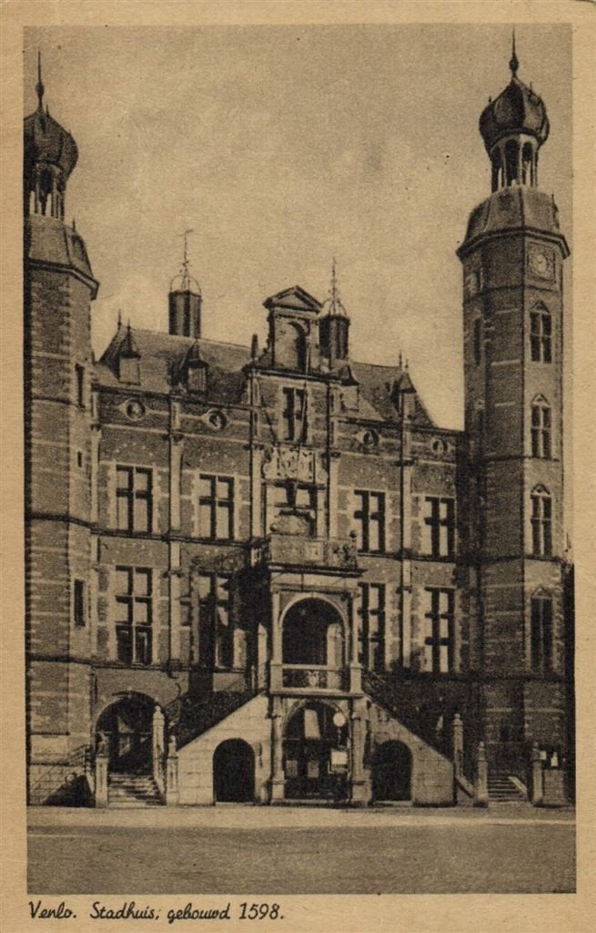 Venlo. Stadhuis, gebouwd 1598. - 1948 gelopen, Ophalen of Verzenden, 1940 tot 1960, Gelopen, Limburg