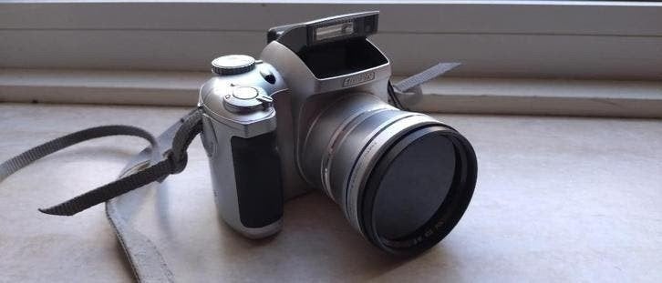 Fujifilm Finepix S3500 met 6x zoom en batterijen, Gebruikt, Compact, Ophalen of Verzenden, Fuji