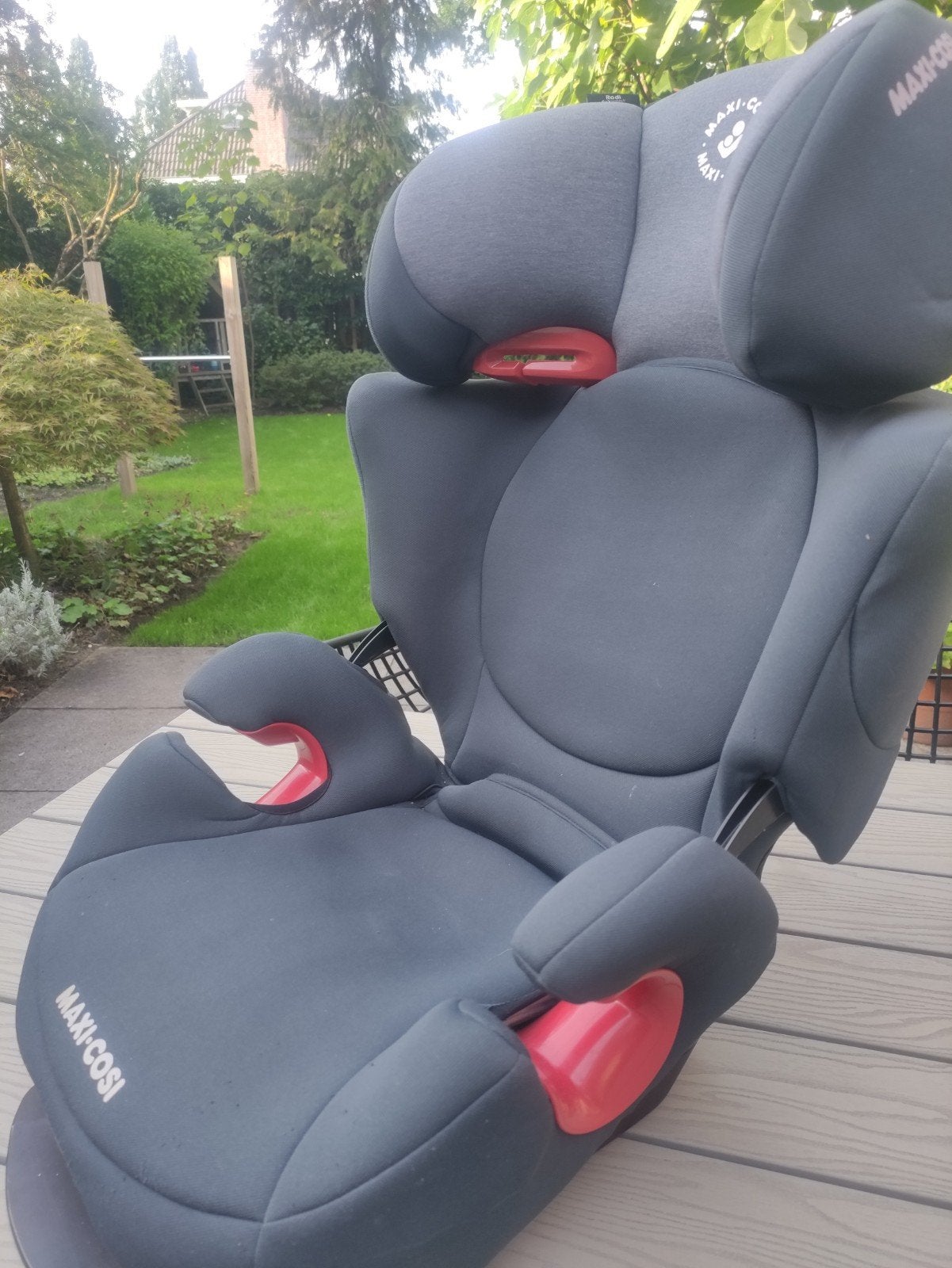 Maxi-Cosi Rodi XP autostoel - Zwart/Rood (15-36 kg), Ophalen, 15 t/m 36 kg, Zijbescherming, Maxi-Cosi