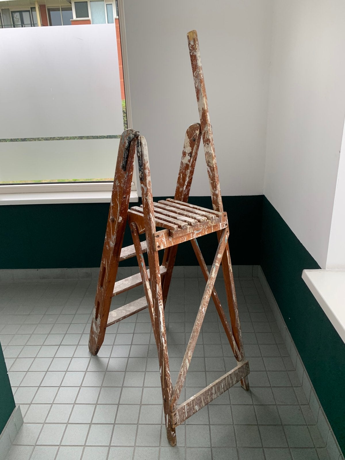 Houten trap oude schilderstrap, Ophalen