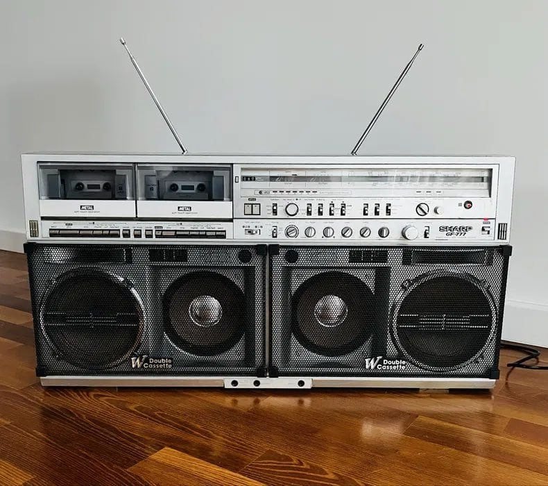 Sharp GF-777 – gettoblaster / boombox uit 1981