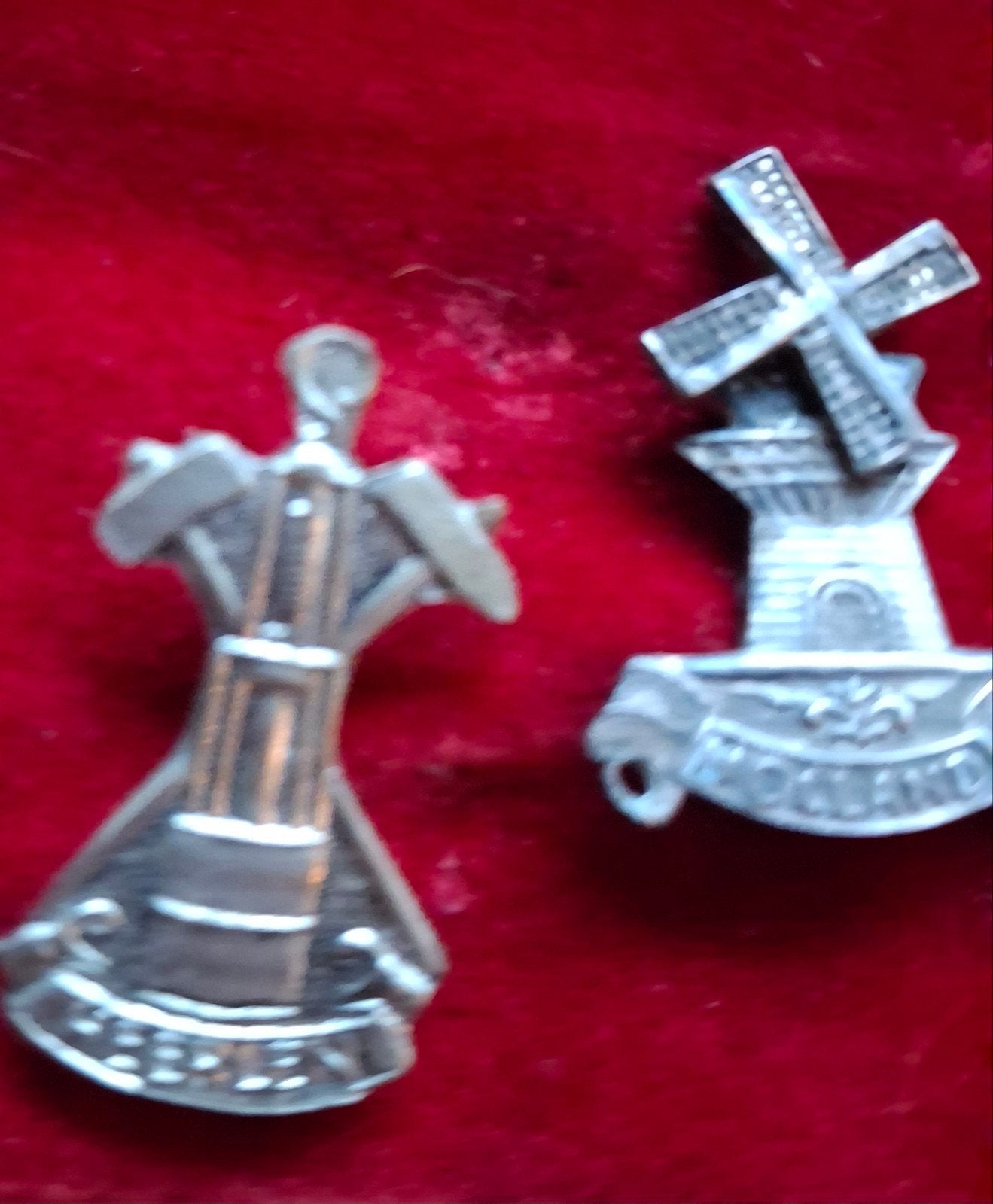 Set van 3 Zilveren Broches: Bloem, Mijnwerker, Molen, Ophalen of Verzenden, Zilver
