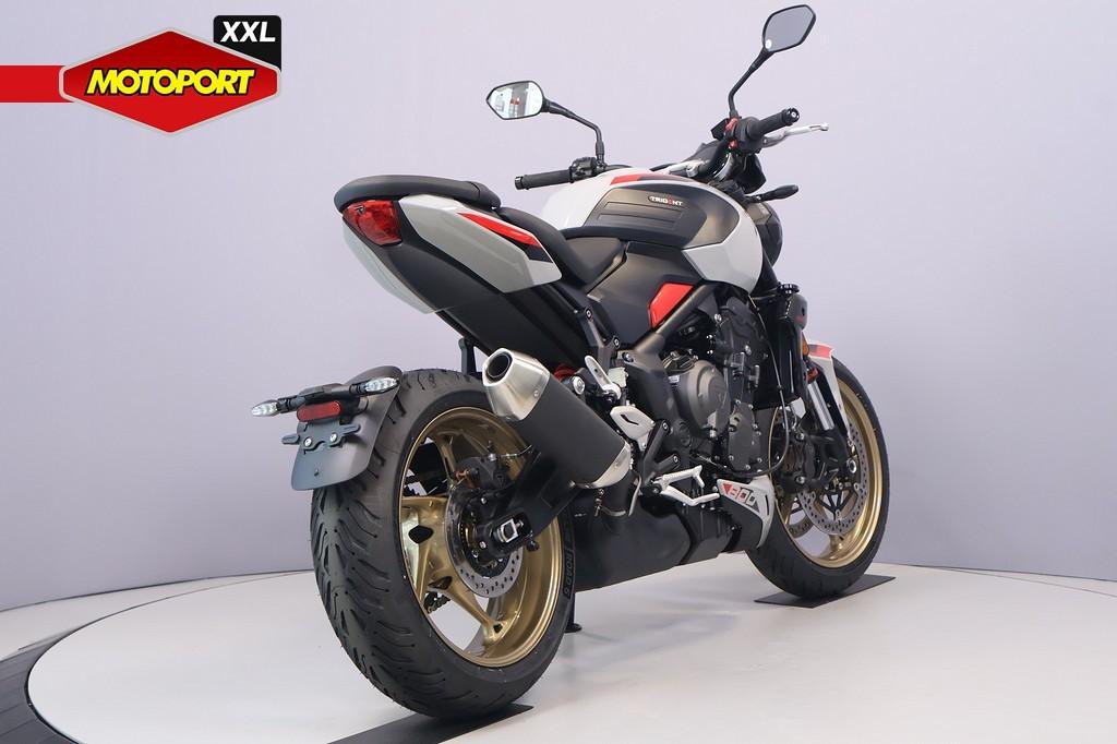 Triumph TRIDENT 800 (bj 2026), Triumph Motocycles, Bedrijf, Triumph.Benelux@triumph.co.uk, De Droogmakerij 40A
1851 LX   Heiloo, NL