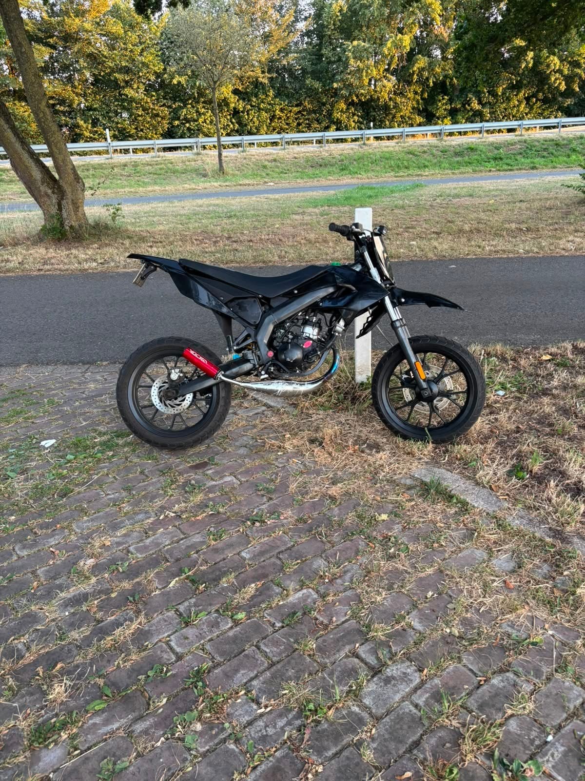 Derbi Senda DRD Xtreme SM 2015 - Recent onderhoud!, Ophalen, 6 versnellingen, Gebruikt, Maximaal 45 km/u