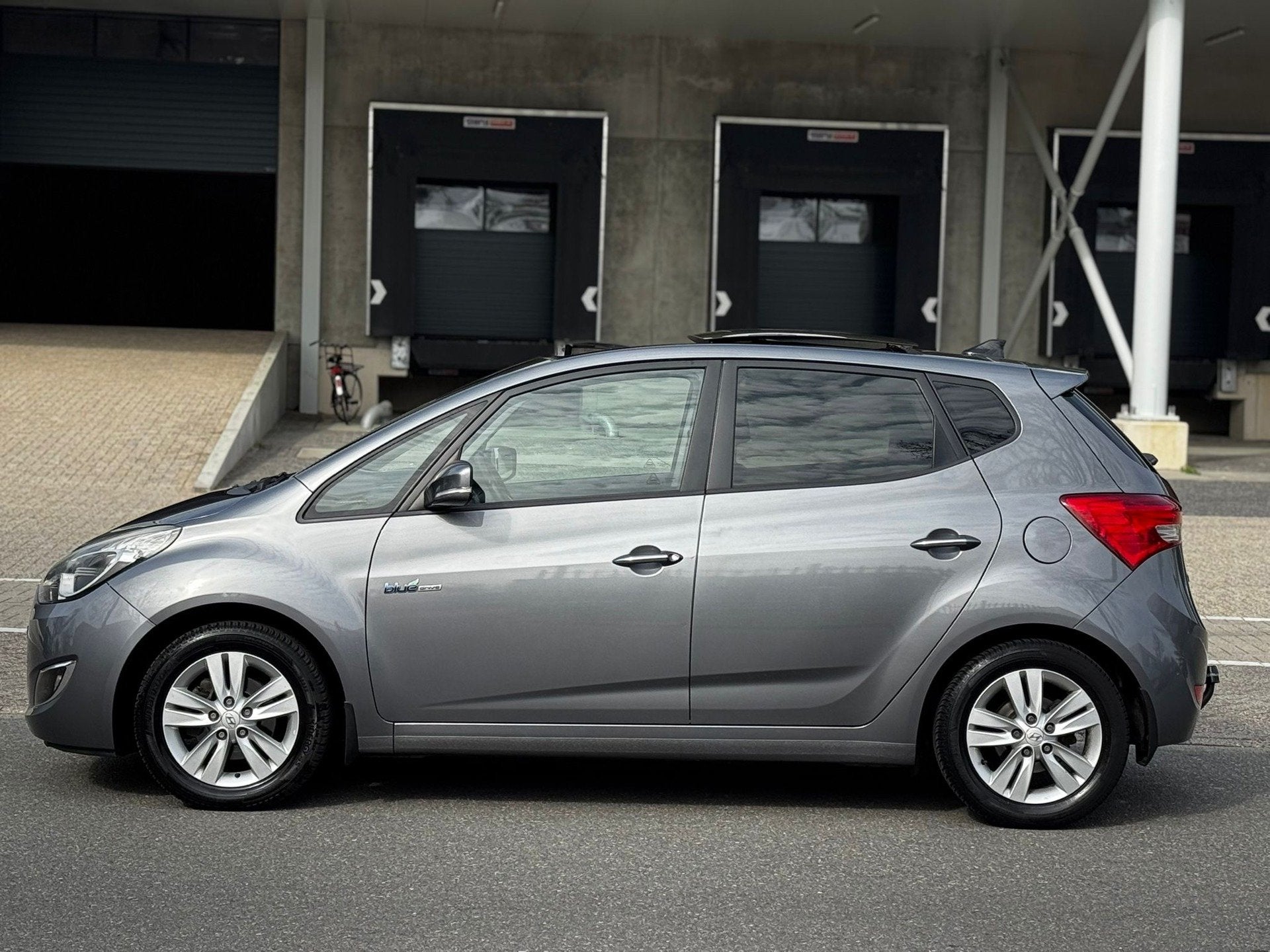 Hyundai Ix20 1.6i i-Catcher|PANORAMADAK|UITMUNTENDSTAAT, Euro 5, 125 pk, Gebruikt, 1591 cc