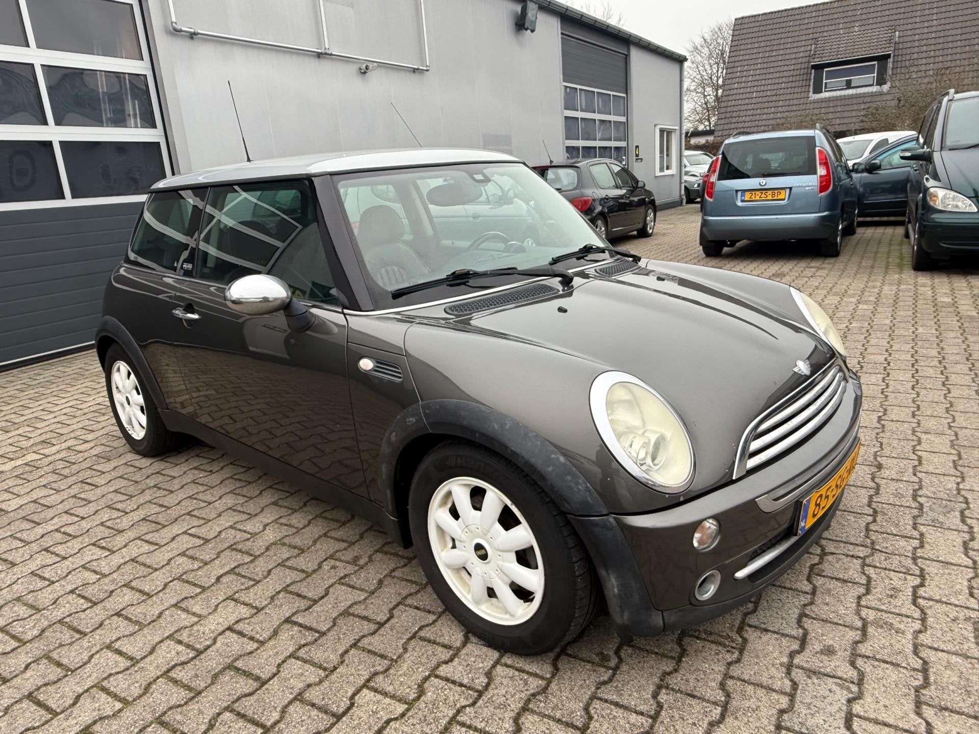 Mini Cooper 1.6 Park Lane 2006 Leder Airco APK 2027, Voorwielaandrijving, Gebruikt, 4 stoelen, 116 pk