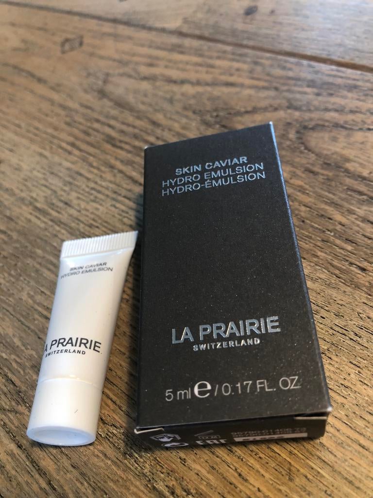 La Prairie Skin Caviar Hydro Emulsion, 5 ml. tube, nieuw!, Ophalen of Verzenden, Nieuw, Gehele gezicht, Verzorging