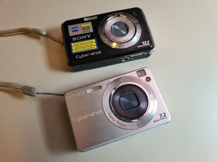 Sony Cybershot DCS-110 en DCS-230, Gebruikt, Verzenden, 12 megapixels, Compactcamera