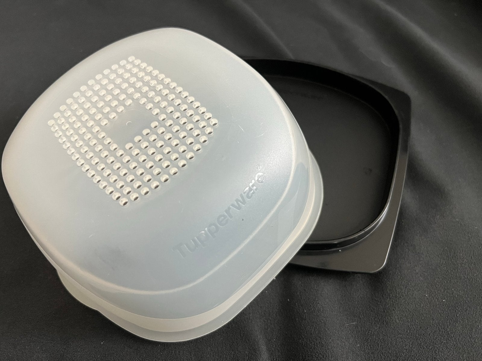Tupperware Kaasdoos - Vershoudbakje voor Kaas, Ophalen of Verzenden, Gebruikt, Wit, Bus of Trommel
