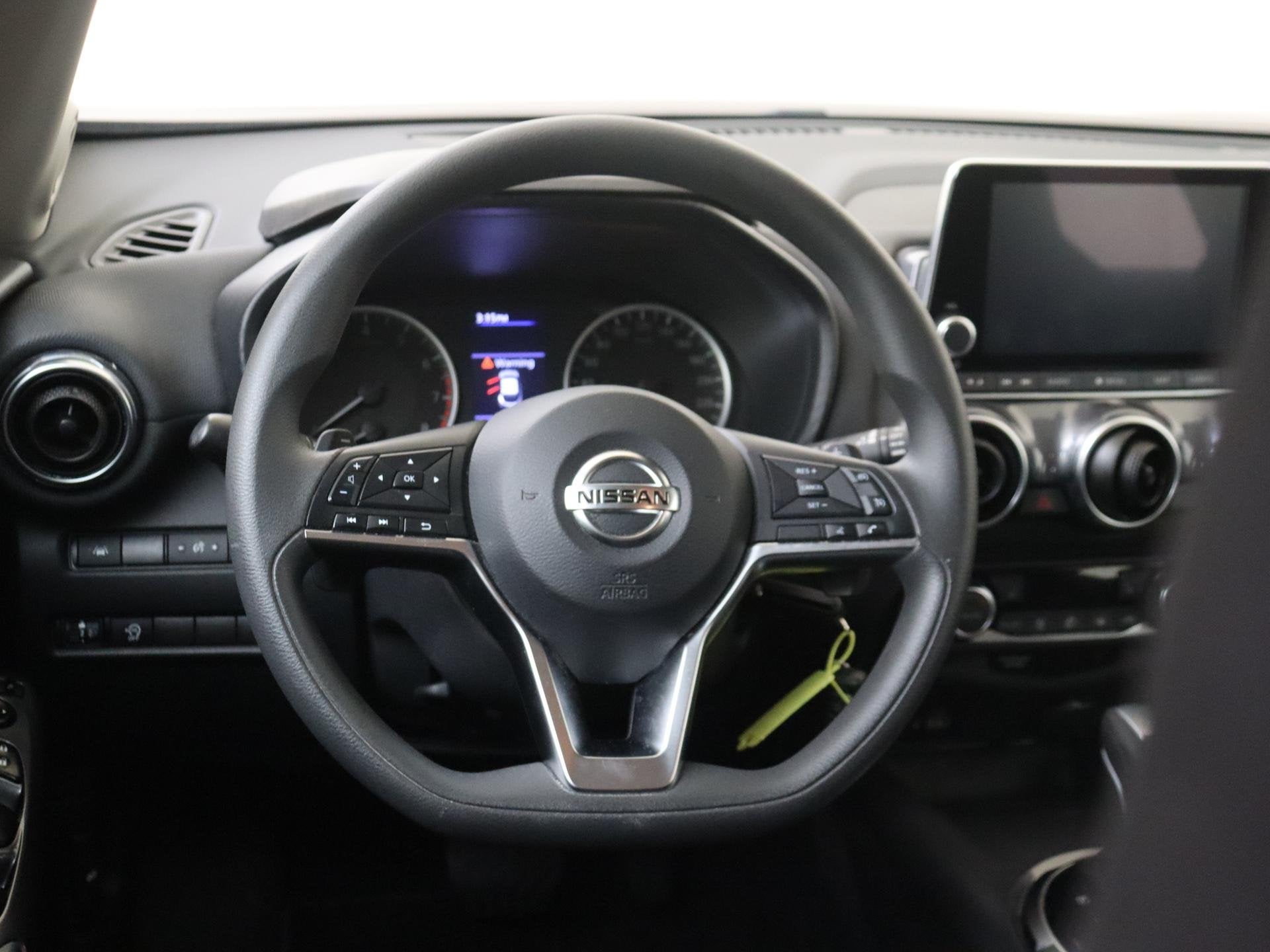 Foto 14 van Nissan Juke 1.0 DIG-T Acenta | Achteruitrijcamera | Wieldopp