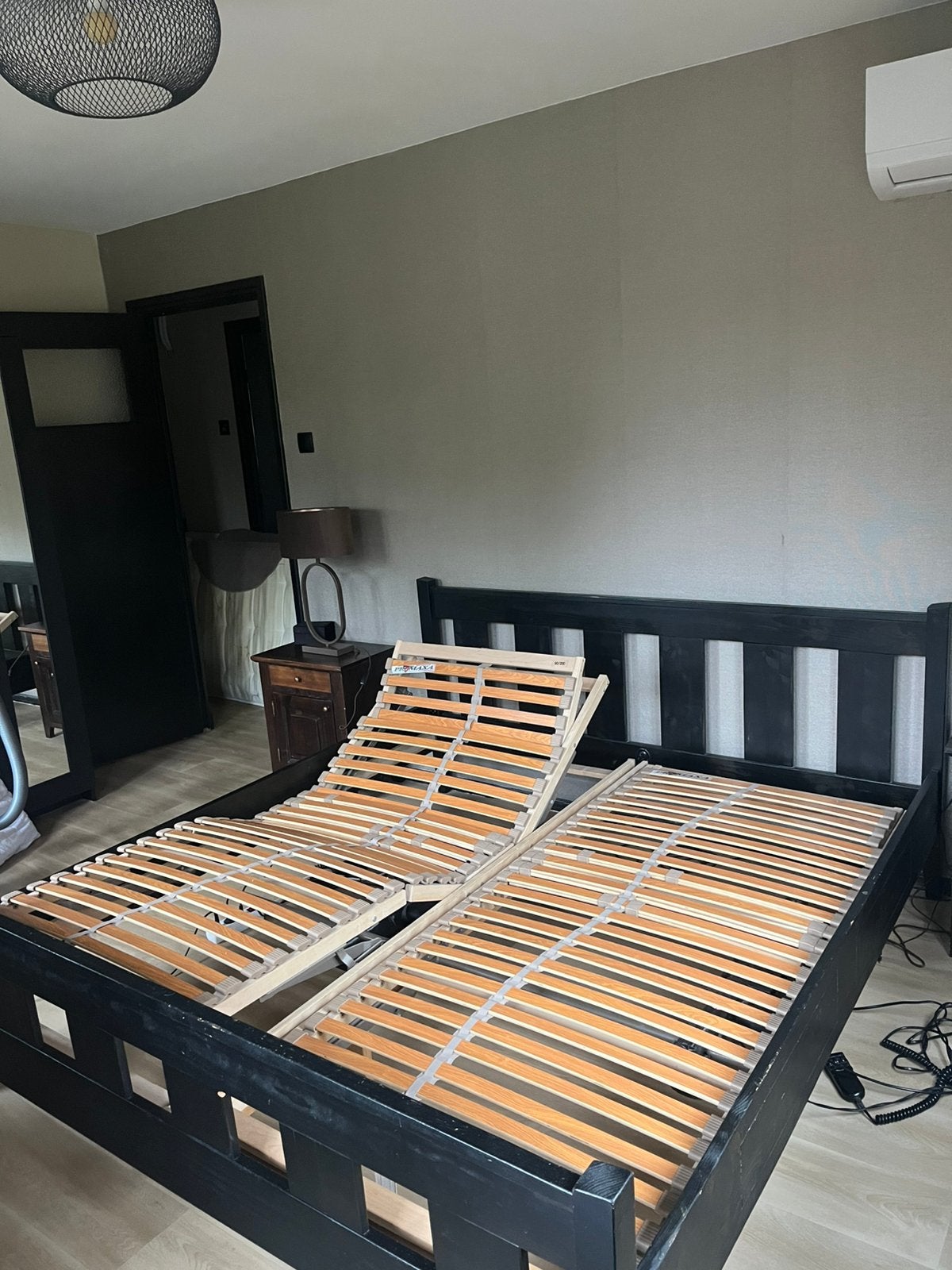 Bed met verstelbare elektrische bodems 180x200, Ophalen, Tweepersoons, 180 cm, 200 cm