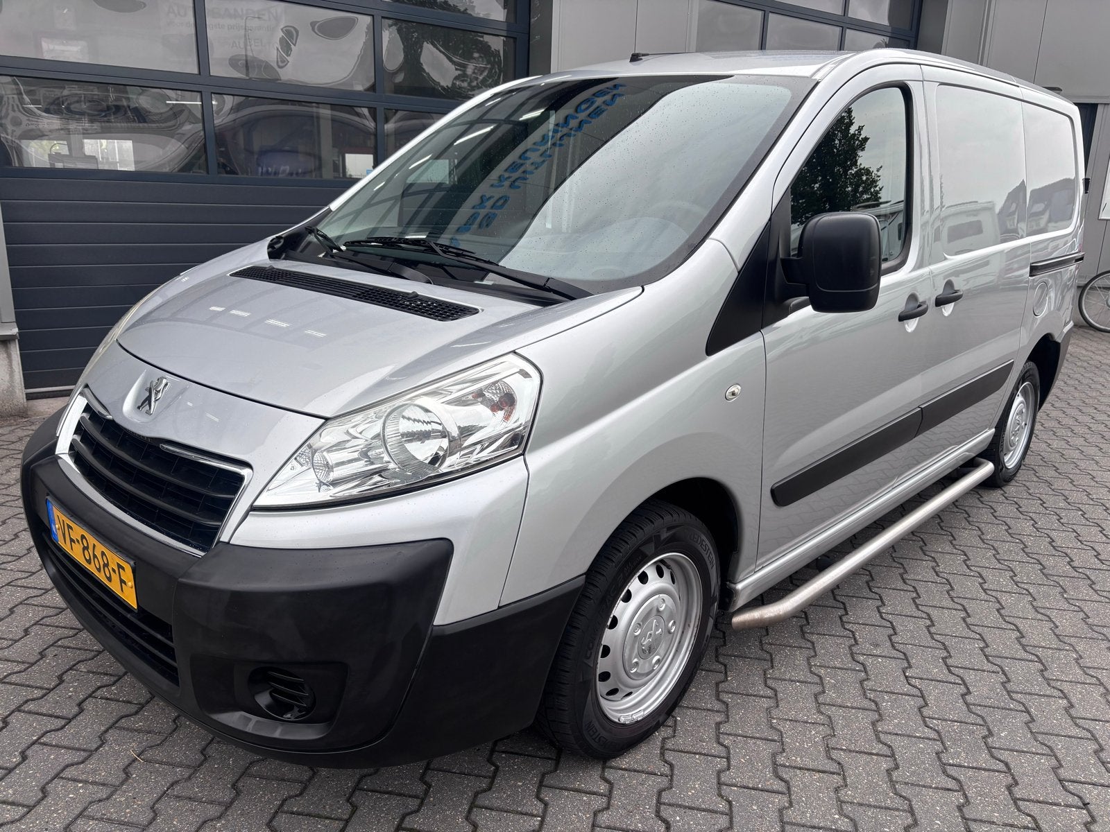 Peugeot Expert 2.0 HDI 94KW 2013 Roelstoellift Trekhaak Apk