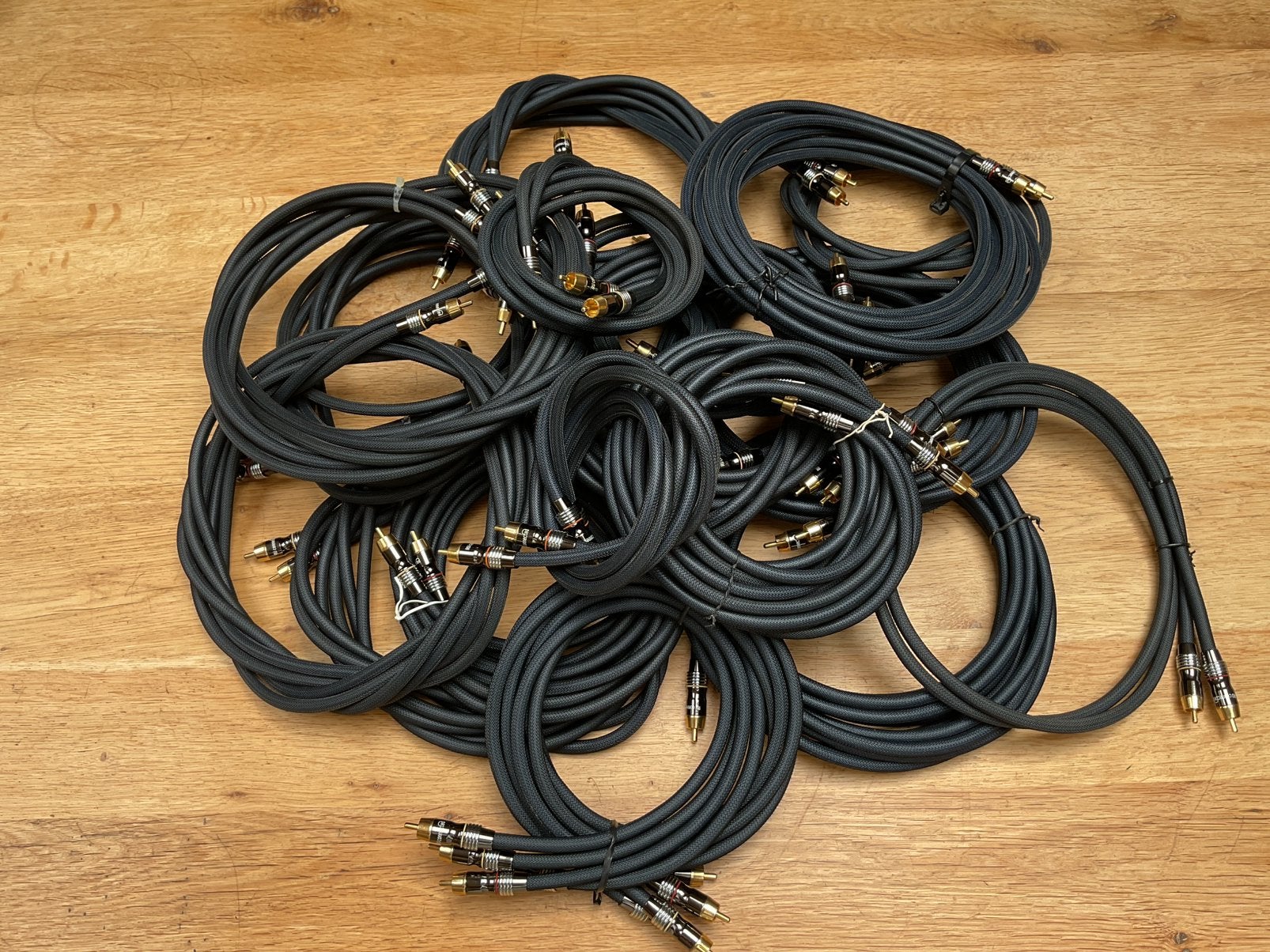 Ru-Connected stereo rca interlinks diverse lengtes, Ophalen of Verzenden, Gebruikt, 2 tot 5 meter, Interlink-kabel