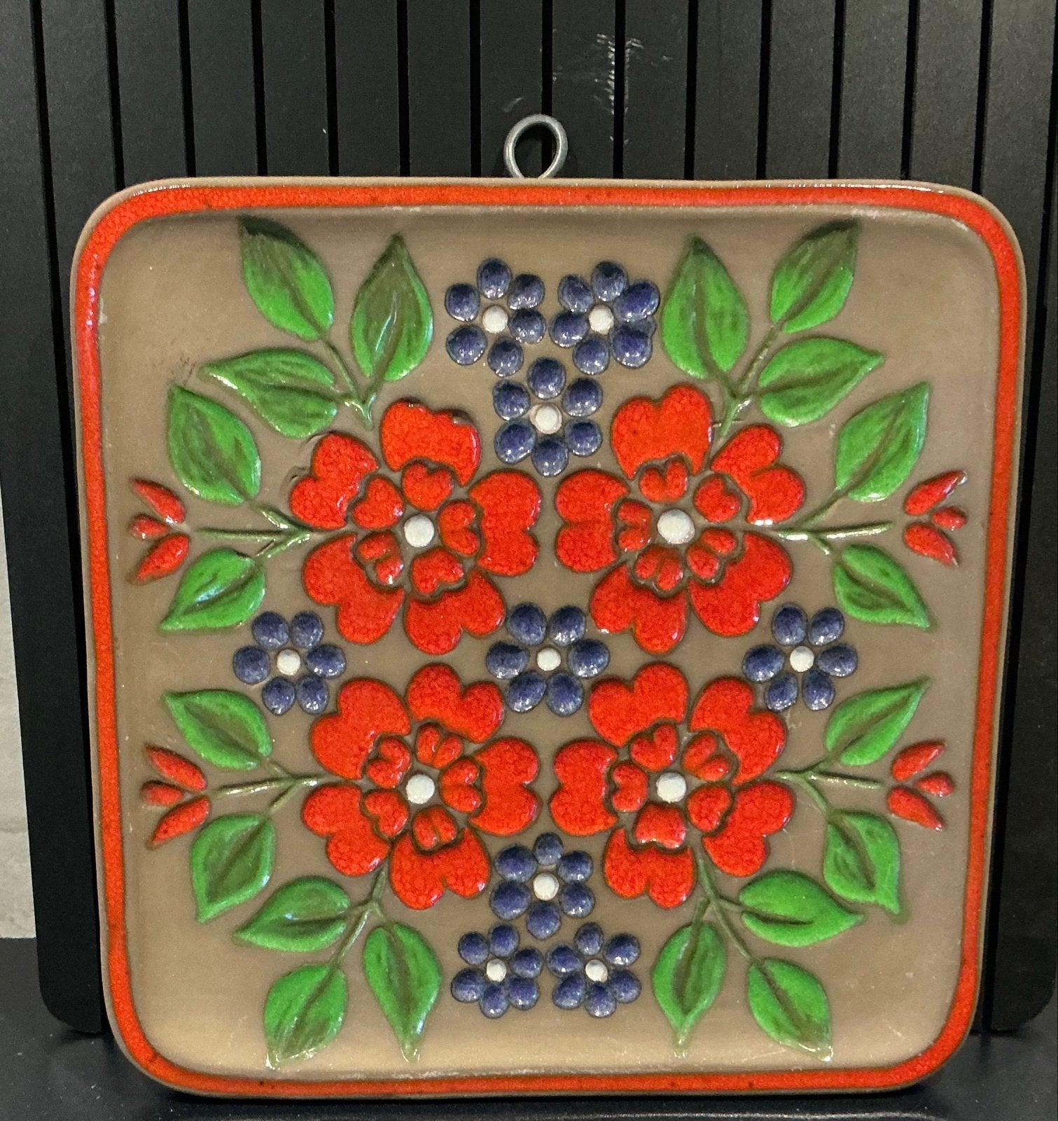 Vintage Keramische Oranje Wanddecoratie met Bloemen, Verzenden