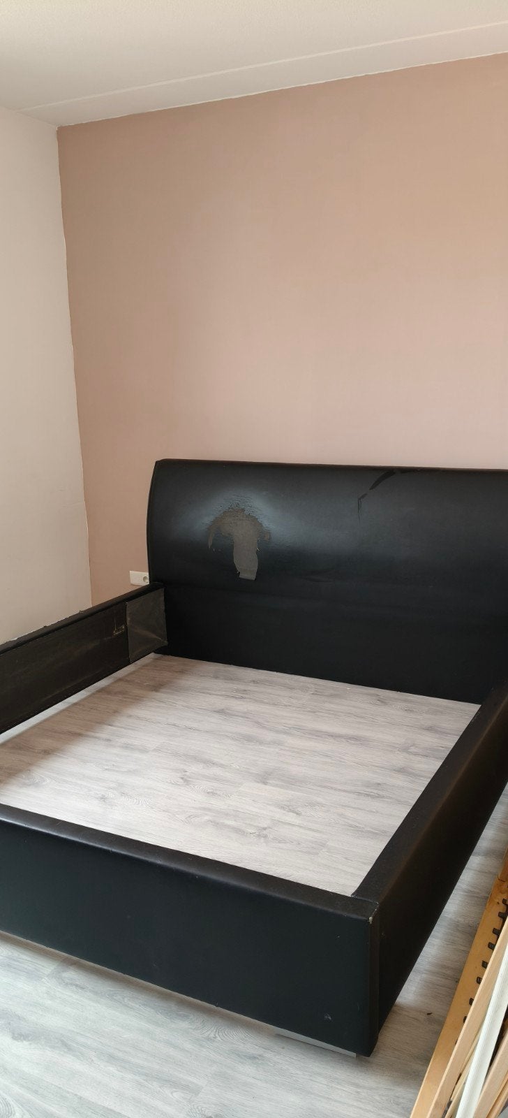 Bed Cosmos plus 1 matras, Ophalen, Gebruikt, Zwart, Tweepersoons