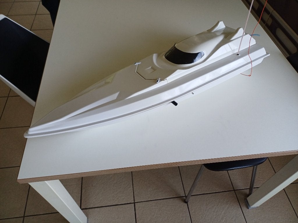 Kyosho bluestreak 800 nitro speedboot opknapper, Ophalen, Nieuw