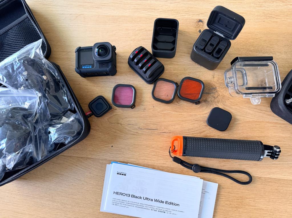 GoPro HERO13 Ultra Wide Edition + Complete Accessoireset, Ophalen of Verzenden, Zo goed als nieuw, GoPro