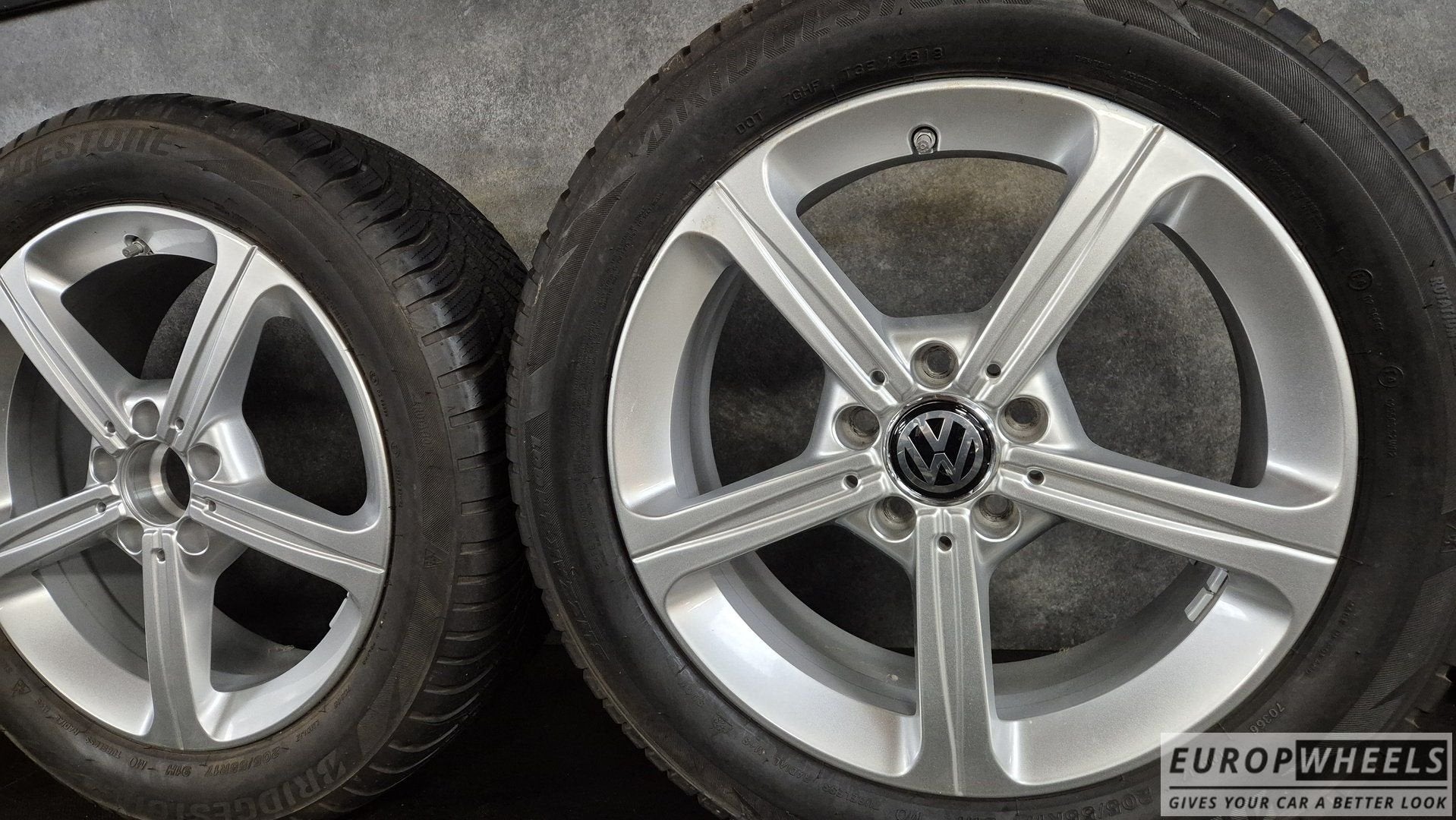 17 inch Volkswagen Touran Winterbanden 205 55 17 Passat T-Ro