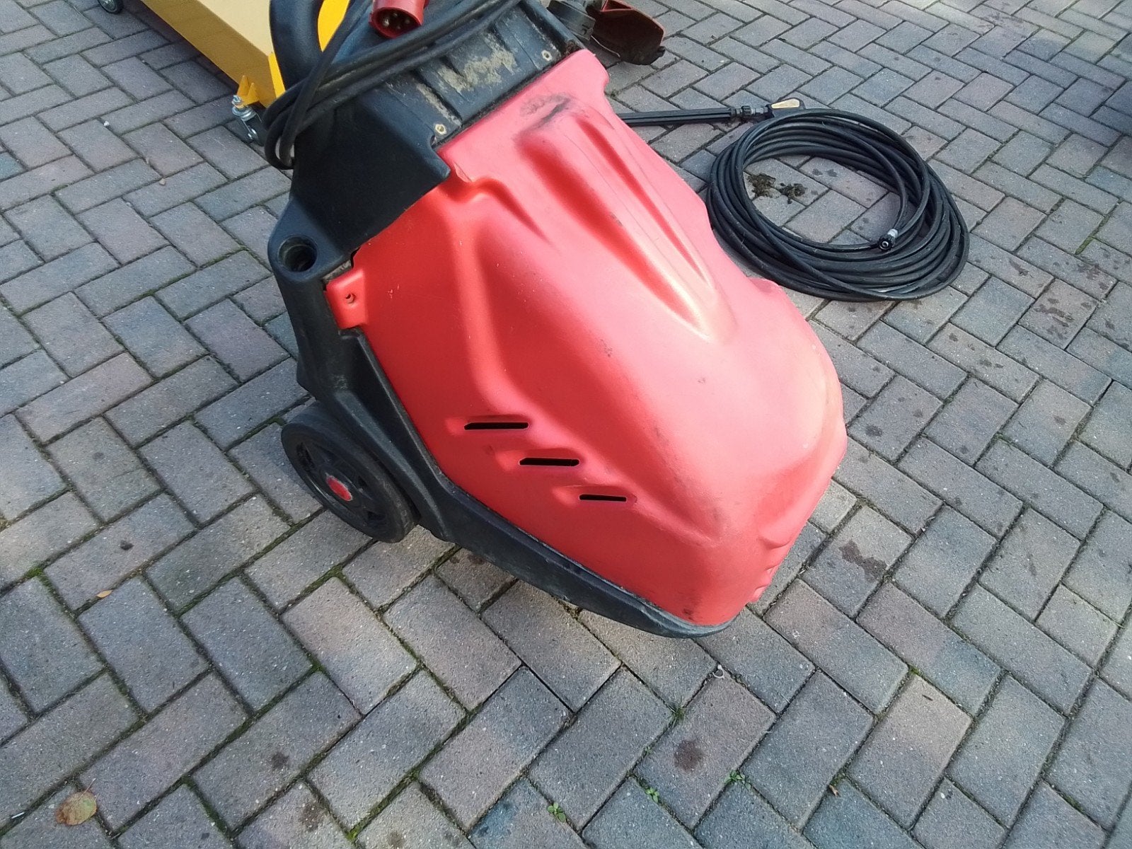 mc clean hogedrukspuit 400volt pompt goed,opknapper, Ophalen, Gebruikt, Elektrisch