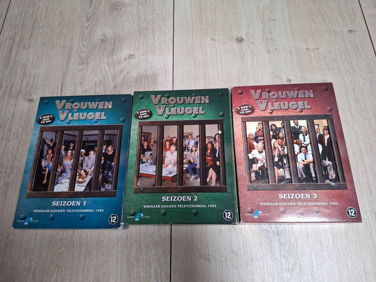 Vrouwen Vleugel Seizoen 1, 2 en 3 DVD Boxset, Gebruikt, Seizoen 1, Drama, Vanaf 12 jaar