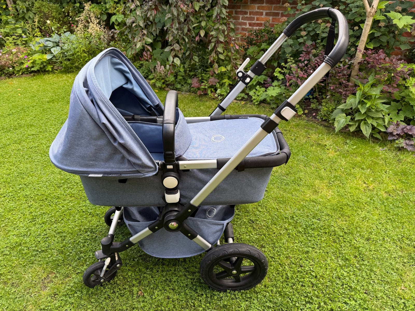 Bugaboo Cameleon 3 Plus Combiwagen met accessoires, Ophalen, Luchtbanden, Bugaboo, Zo goed als nieuw
