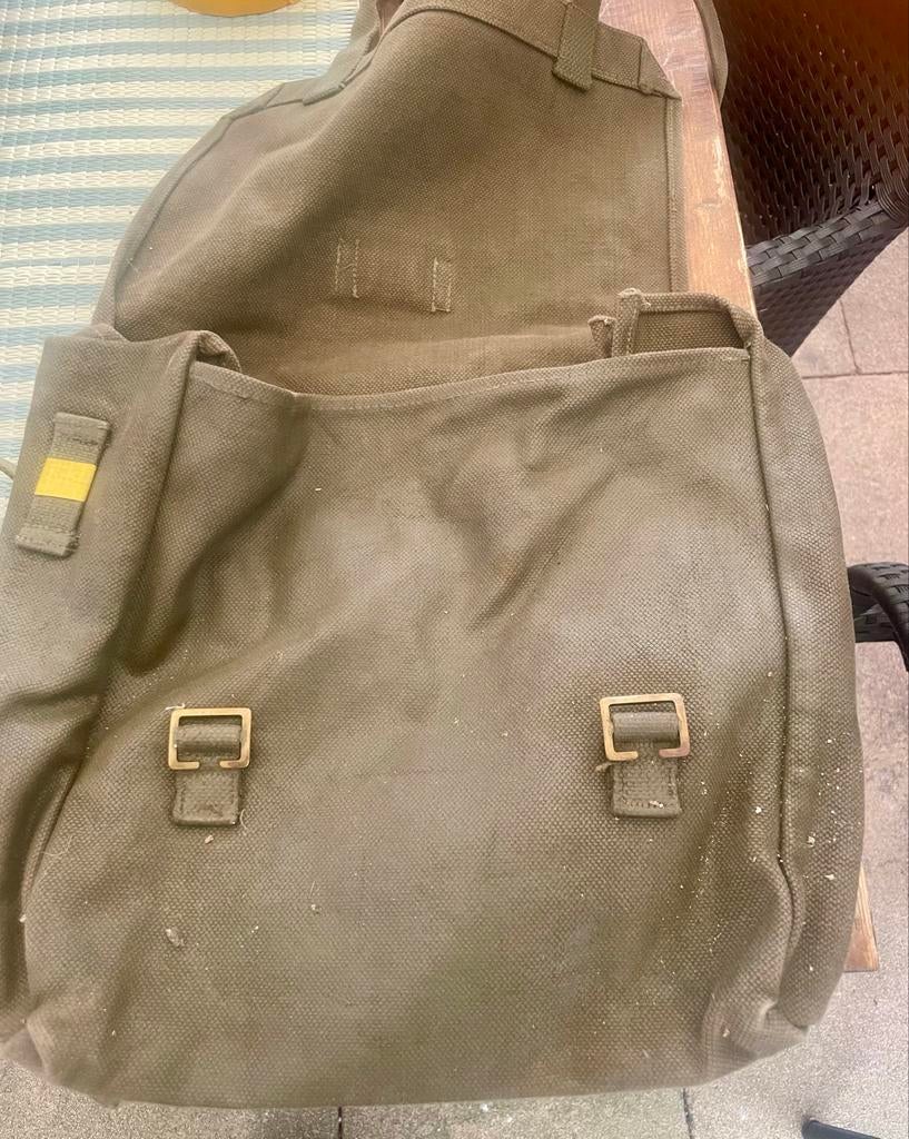 3 militaire tassen/pukkels, Ophalen, Landmacht, Overige gebieden, Overige typen
