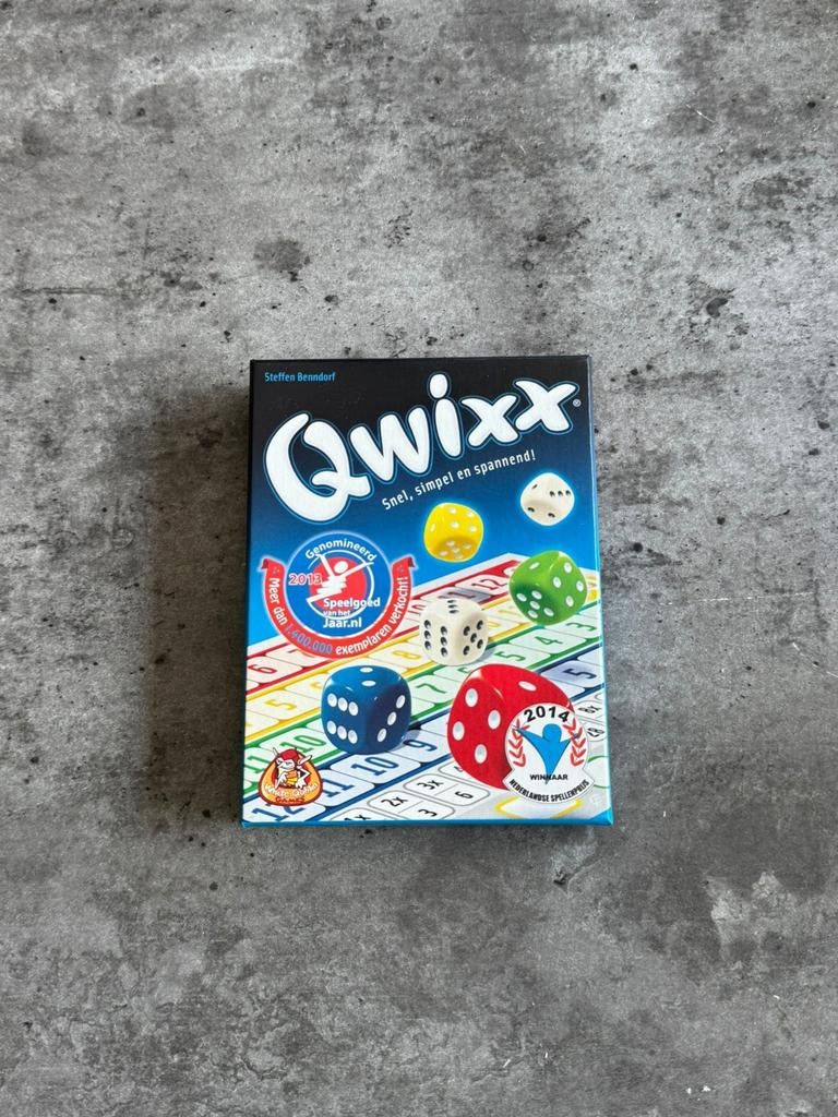 Qwixx dobbelspel - Snel, simpel en spannend!, Vijf spelers of meer, Ophalen of Verzenden, Zo goed als nieuw, White Goblin Games