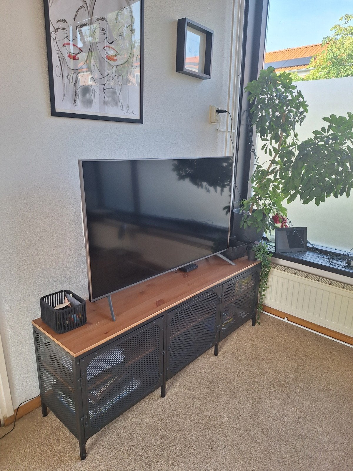IKEA FJÄLLBO TV-meubel, Grenenhout, 100 tot 150 cm, Industrieel, Modern, Ophalen of Verzenden