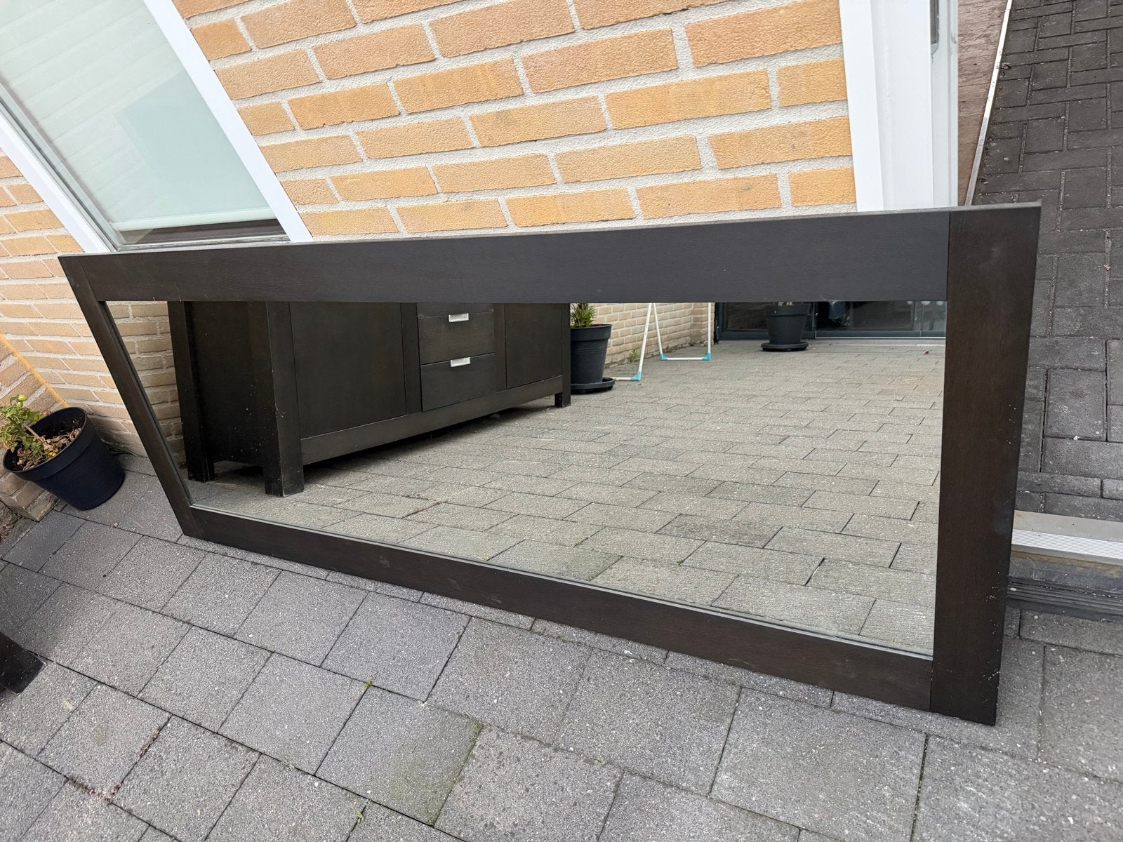 Grote spiegel 200x80 cm met donkerbruine lijst, Gebruikt, 200 cm of meer, Ophalen of Verzenden, 75 tot 100 cm