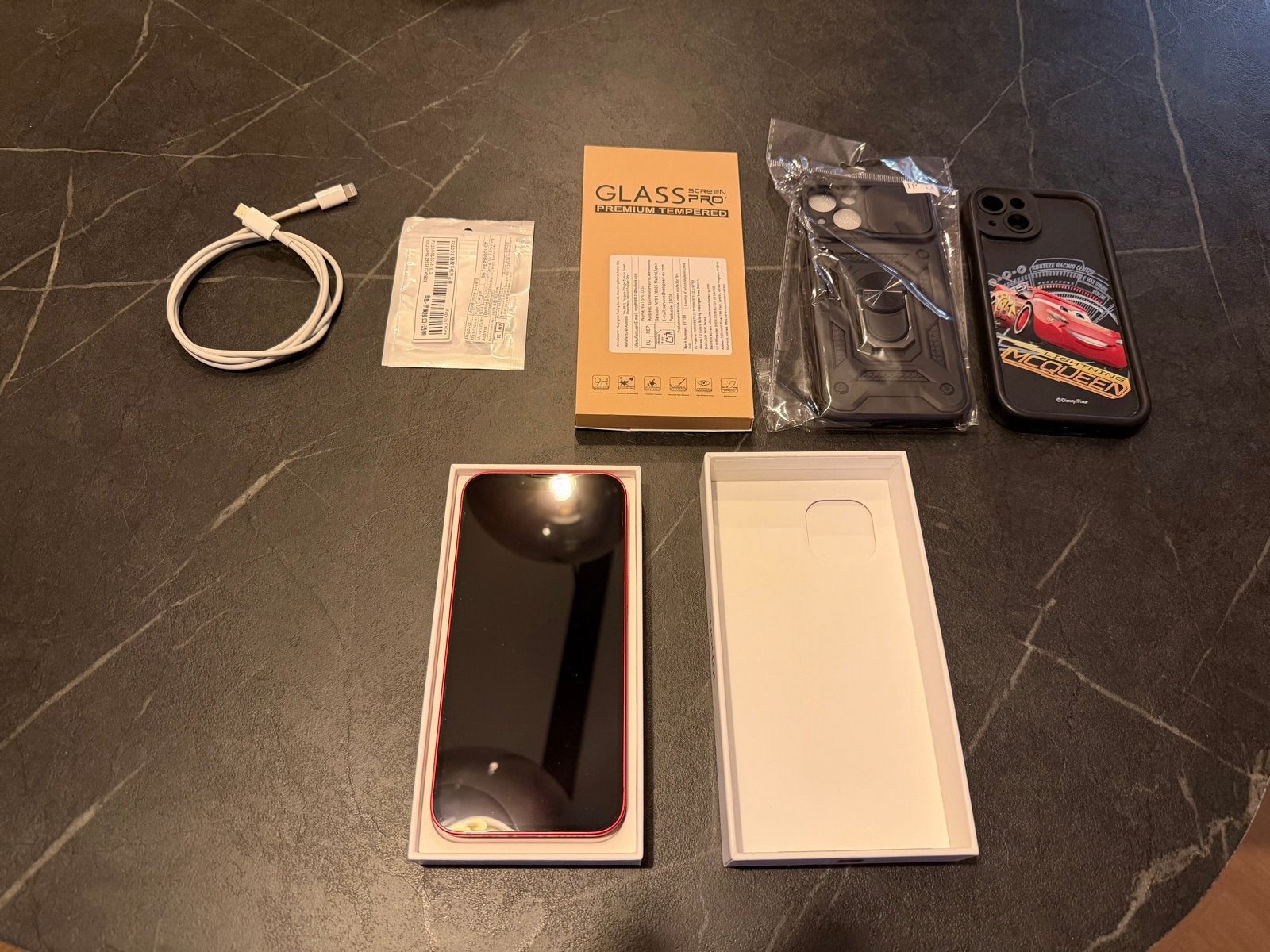 iPhone 13 128GB Rood met accessoires, Ophalen, 128 GB, IPhone 13, Zo goed als nieuw