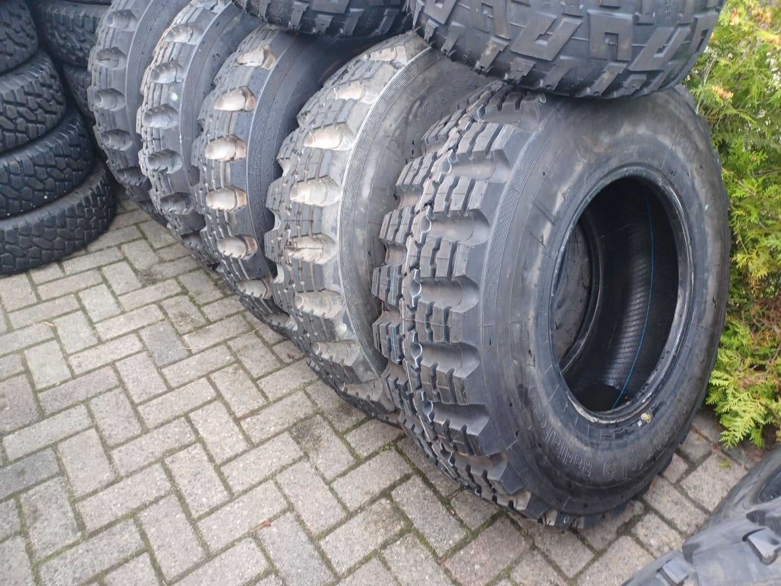 Continental 12.5 R20, Gebruikt, 16 inch, Ophalen of Verzenden, 235 mm