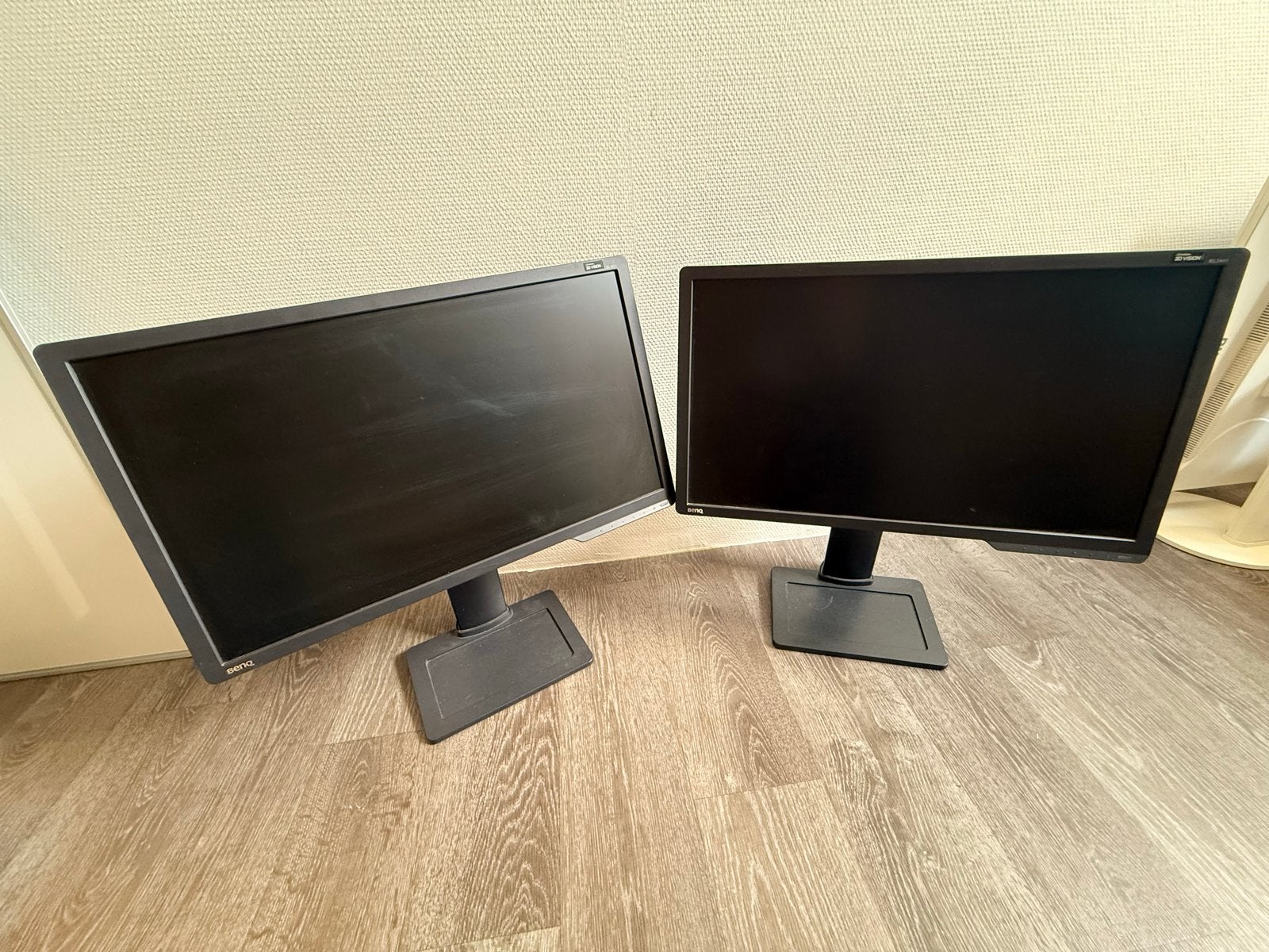 1x BenQ XL2411 Gaming Monitor 24 inch- In Hoogte Verstelbaar, Computers en Software, Gebruikt, 101 t/m 150 Hz, In hoogte verstelbaar