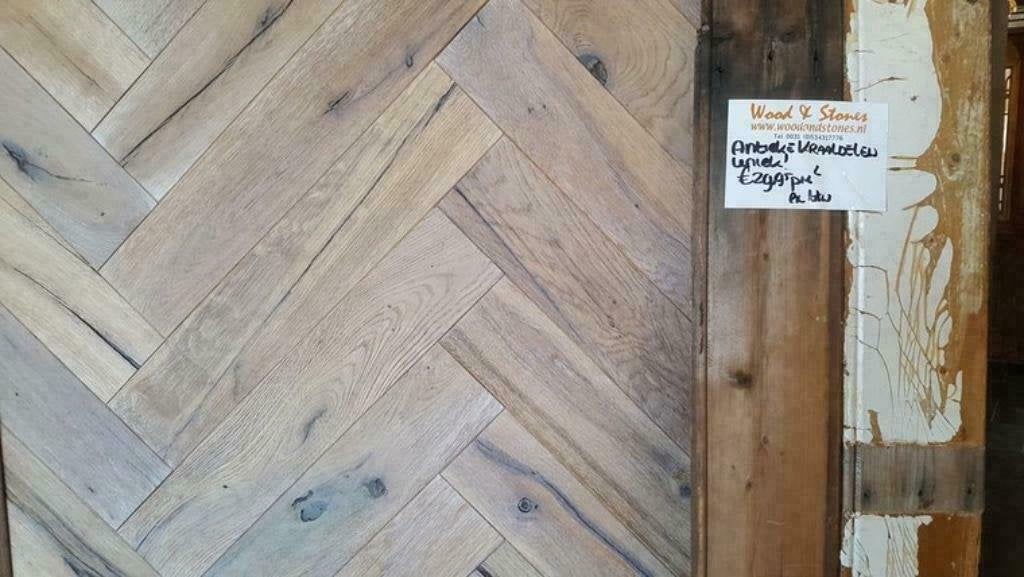 VEROUDERD EIKEN VISGRAAT PARKET WIT GEOLIED, Ophalen of Verzenden, Nieuw, Wit, Parket