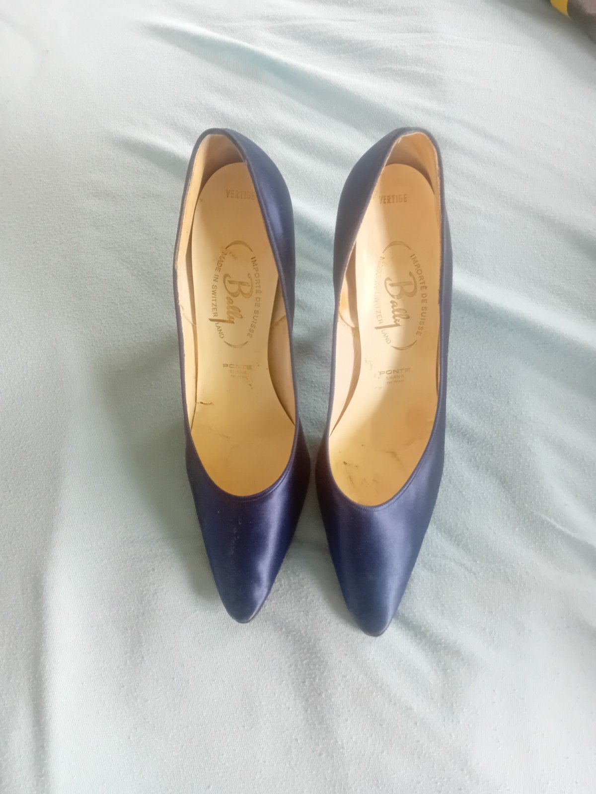Bally  satijnen marineblauwe pumps, maat 39,5, Pumps, Blauw, Ophalen of Verzenden, Bally
