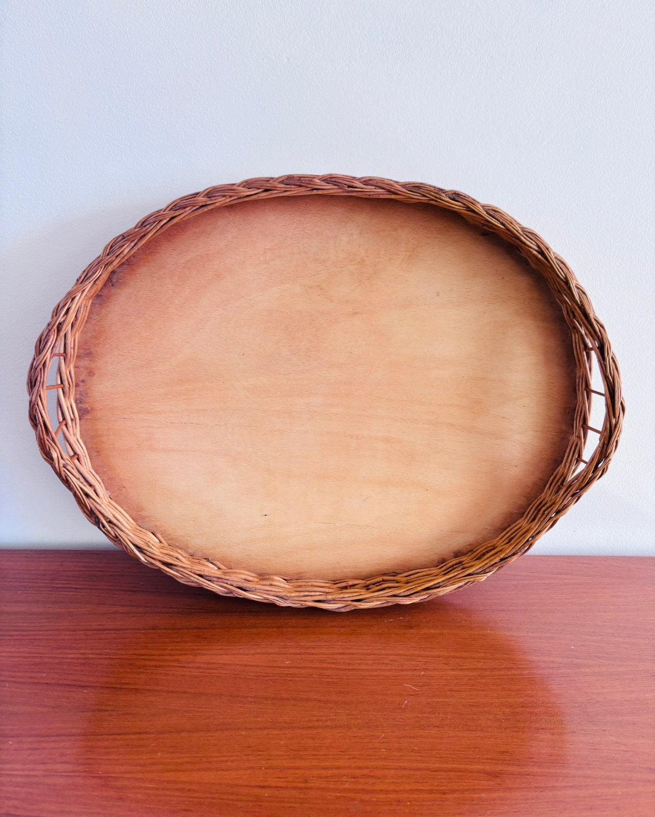 Groot ovaal rotan/rieten dienblad. Vintage, Schaal, Ophalen of Verzenden, Zo goed als nieuw, Riet