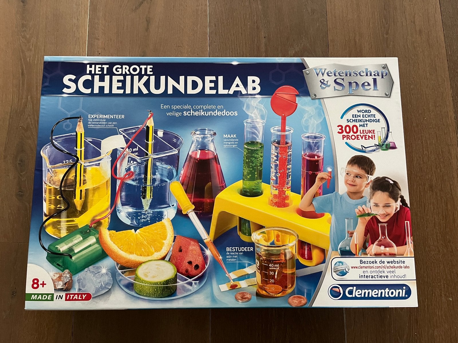 Het grote scheikundelab - Clementoni, Ophalen of Verzenden, Zo goed als nieuw, Jongen of Meisje