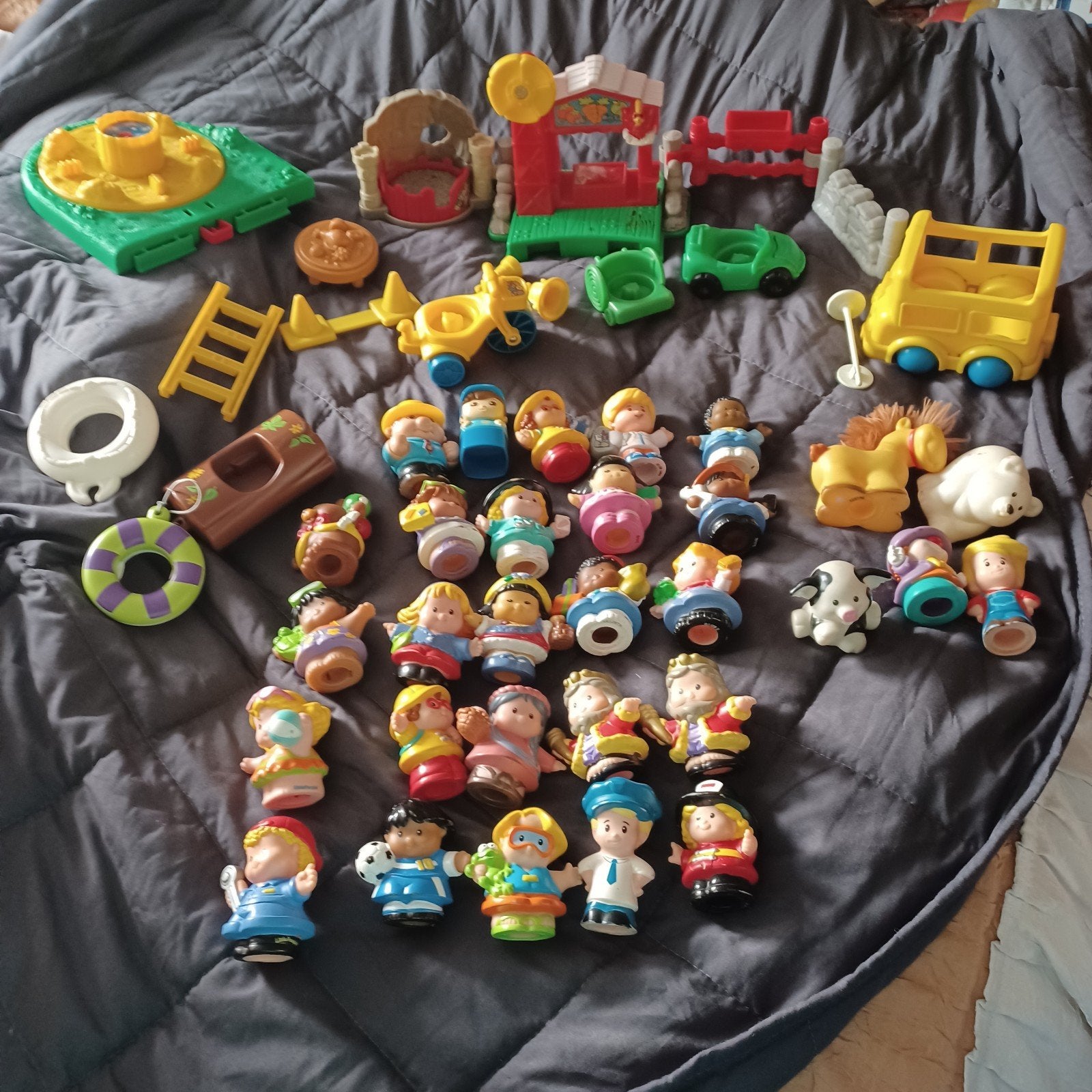 31 little people poppetjes/figuurtjes 27,50€, Kinderen en Baby's, Ophalen of Verzenden, Speelset