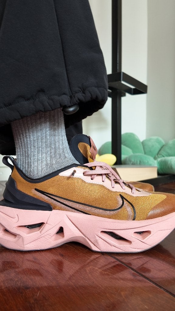 Nike ZoomX Vista Grind Gold / Pink Trainers – EU 39 / UK 5.5, Ophalen of Verzenden, Roze, Sneakers of Gympen, Zo goed als nieuw