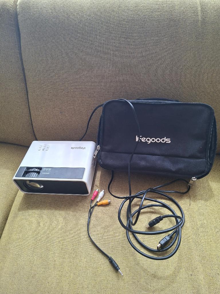 Lifegoods minibeamer LG 1117, Audio, Tv en Foto, Beamers, Overige technologieën, Verzenden, Zo goed als nieuw, Overige resoluties