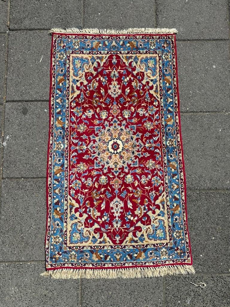 Antiek Perzisch Tapijt Isfahan ( Antique Carpet) 118 x 69 cm