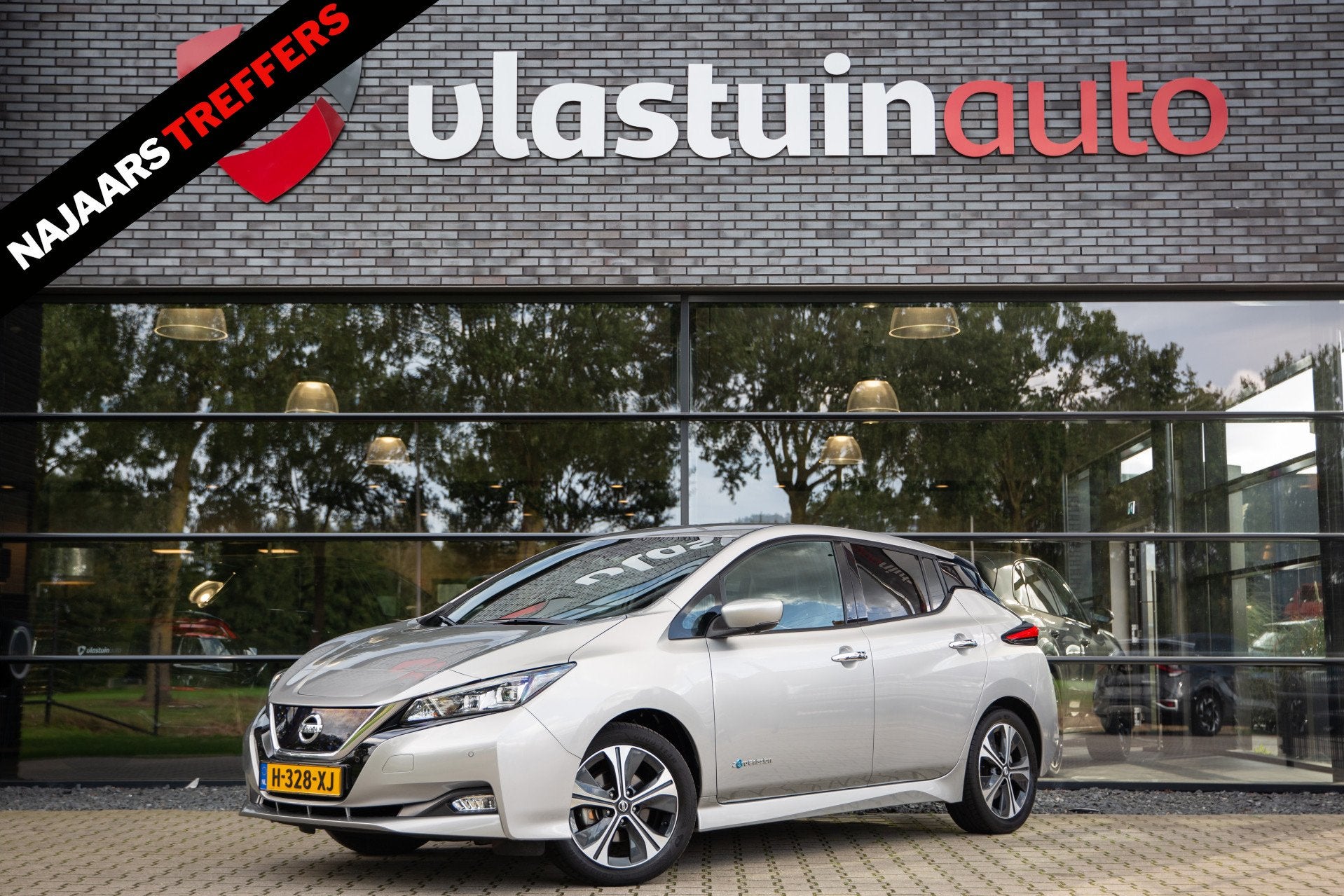 Nissan Leaf Tekna 40 kWh , Rondomzichtcamera, Stoel/stuurver, Auto's, Gebruikt, Zwart, 150 pk, Origineel Nederlands