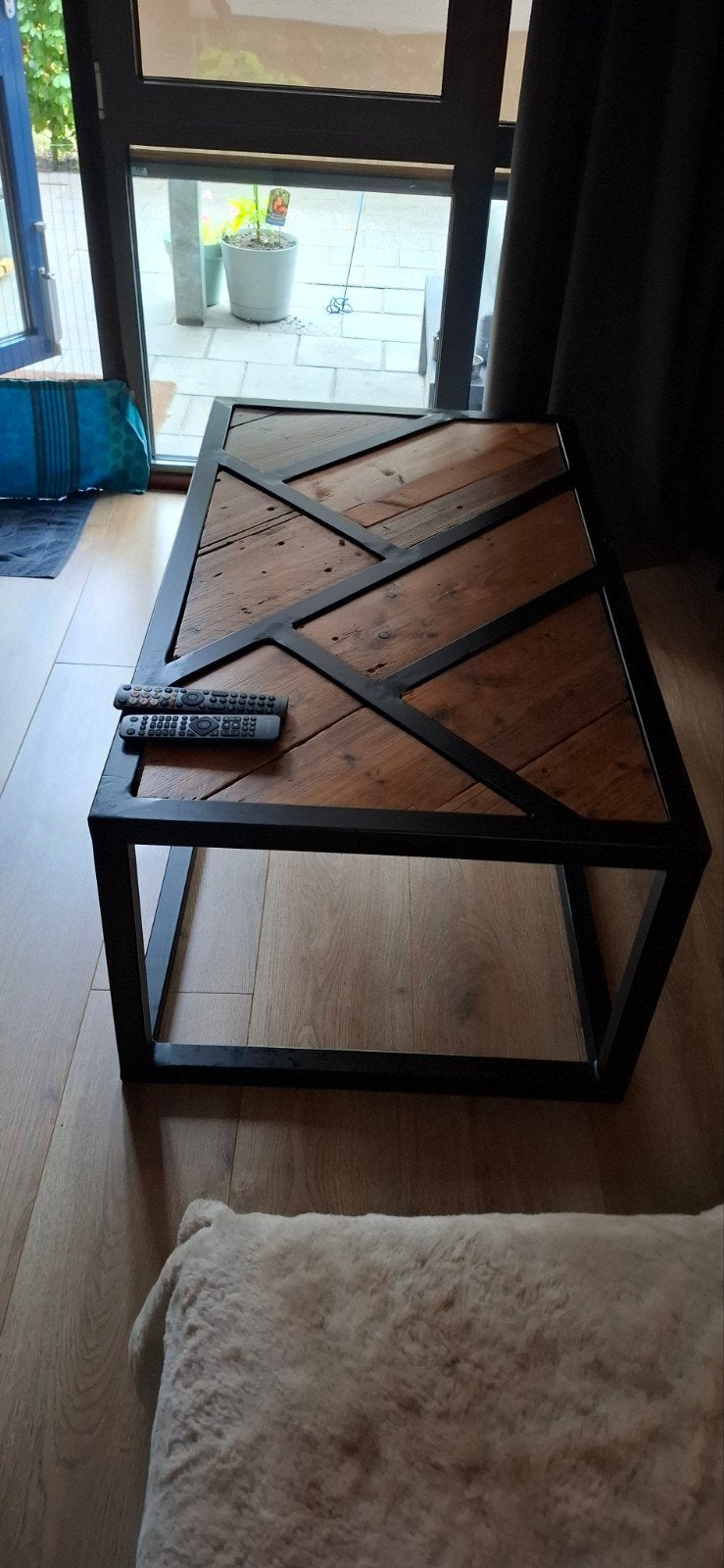 unieke industriële salontafel, Huis en Inrichting, Tafels | Salontafels, 100 tot 150 cm, 50 tot 100 cm, Industrieel, Rechthoekig