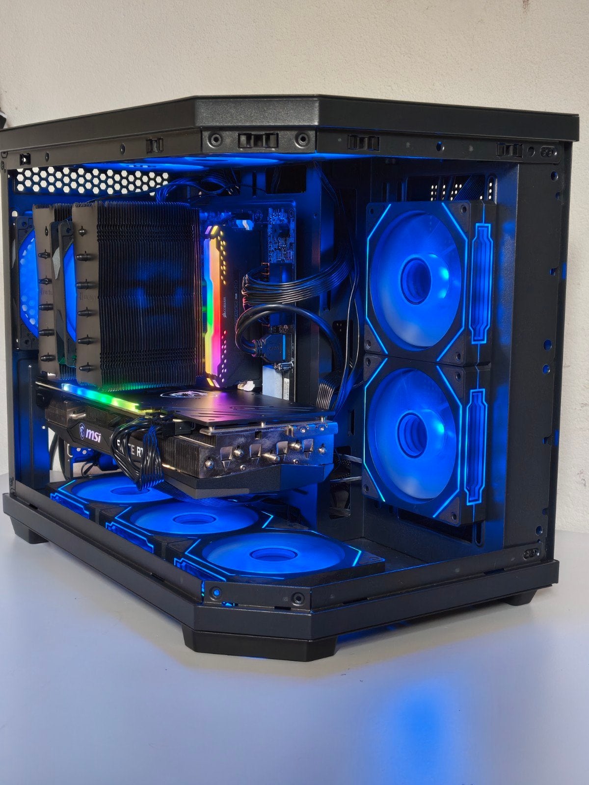 Gaming PC | RTX 3070 | i7 9700 | 16gb rgb | 1tb + 256gb ssd, Ophalen, Zo goed als nieuw, Gaming, SSD