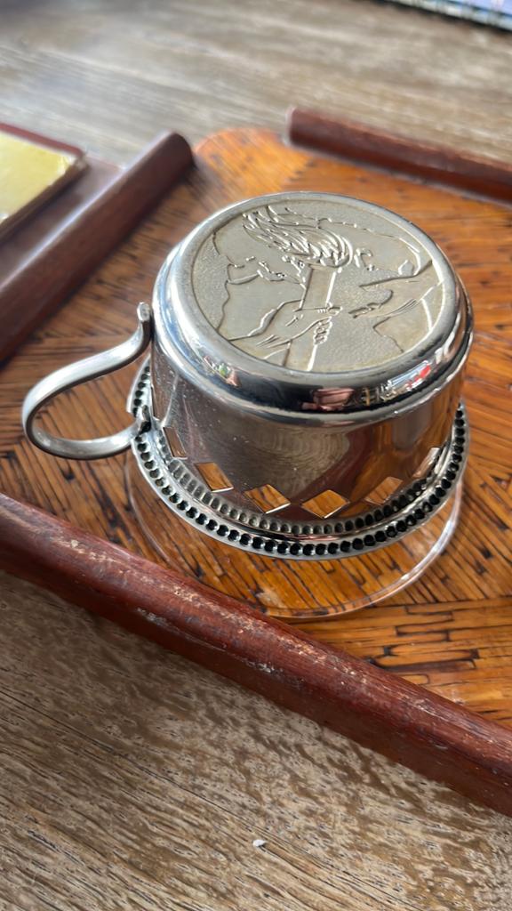 Set van 2 Russische theeglazen uit de jaren 60 mooie staat, Antiek en Kunst, Ophalen of Verzenden