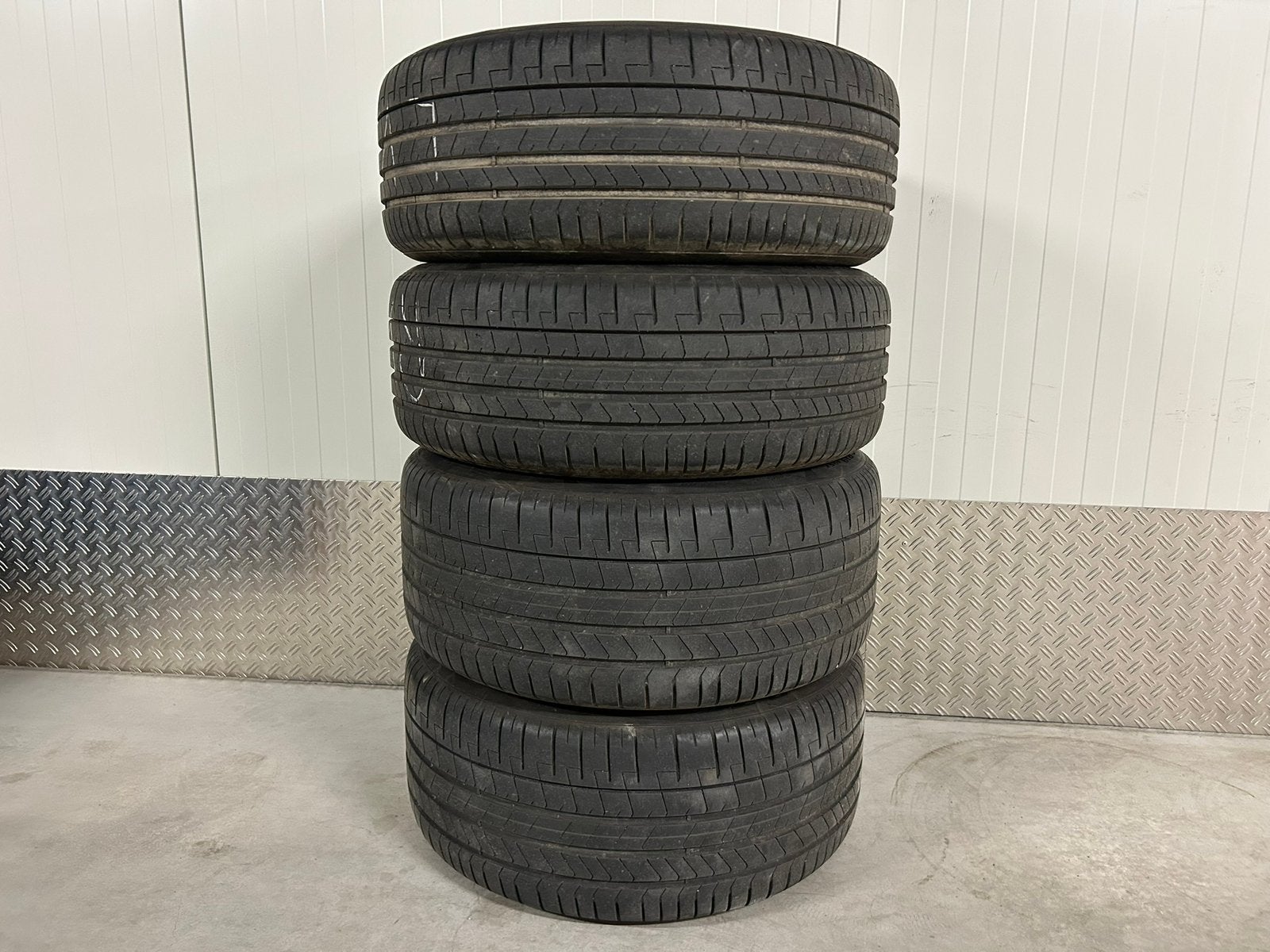 BMW I5 5 serie G60 G61 19 inch 935M Pirelli 2024 + TPMS, Banden en Velgen, Personenwagen, **, BMW