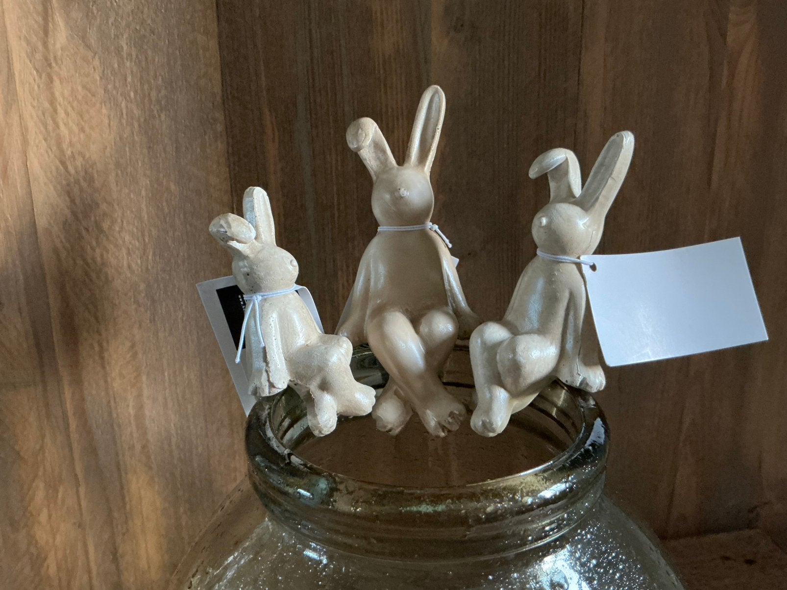 NIEUW set gezellige konijntjes rand zitters vaas hangers, Ophalen of Verzenden, Nieuw